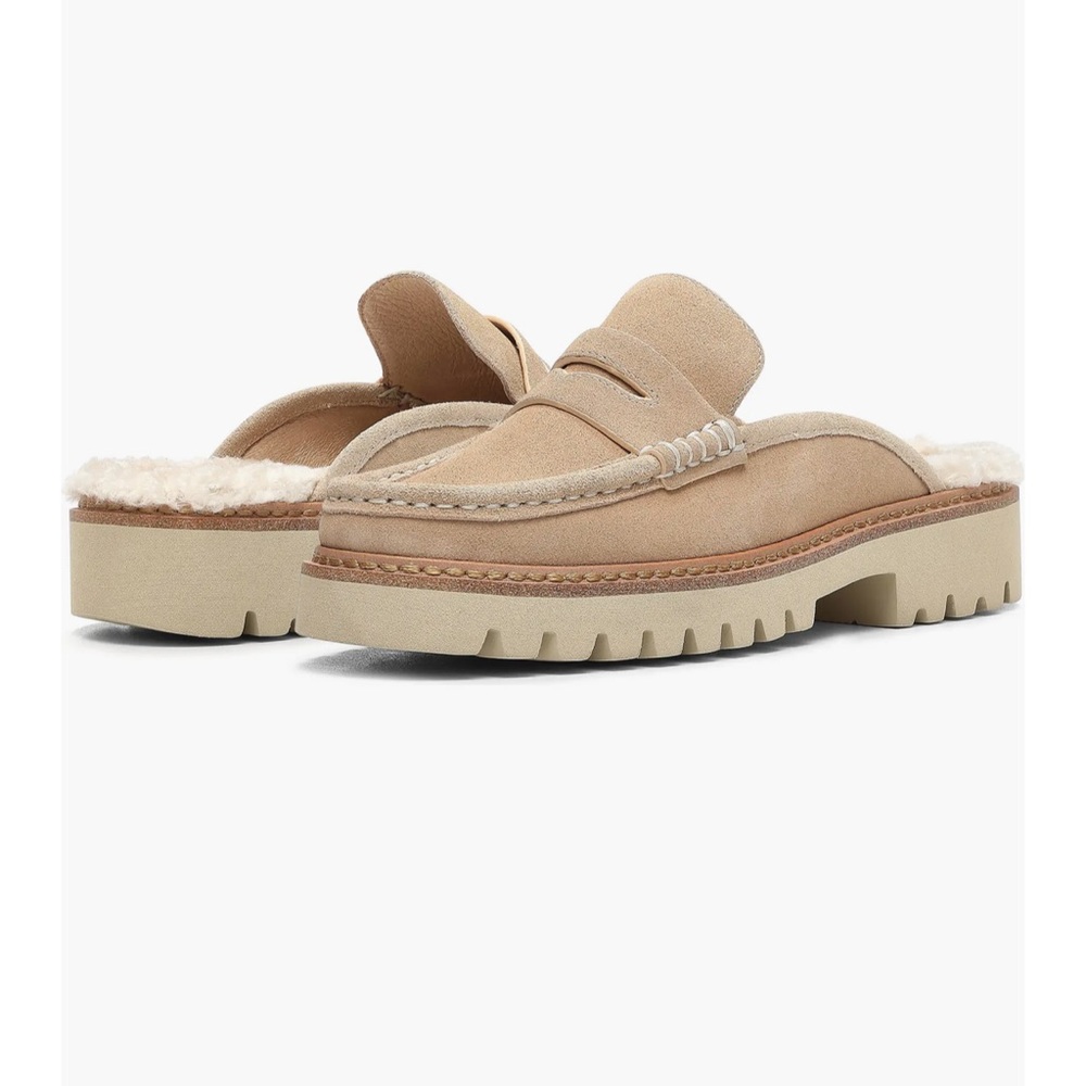 Donald Pliner Genuine Shearling Loafer Mule (Women) size 8 never been worn!